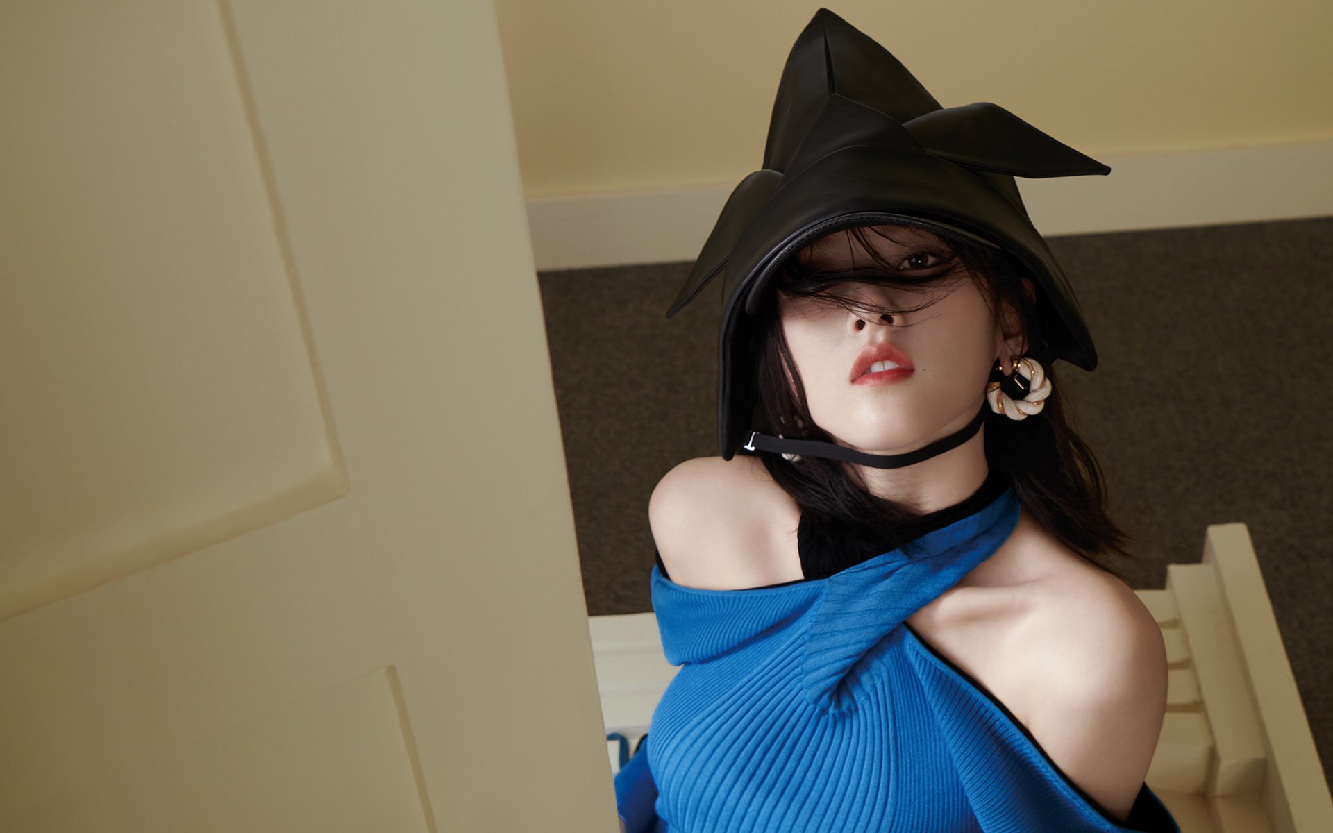 旧王退位与新王登基的双重奏，从鏖战威尔士到接管欧冠的世代更替