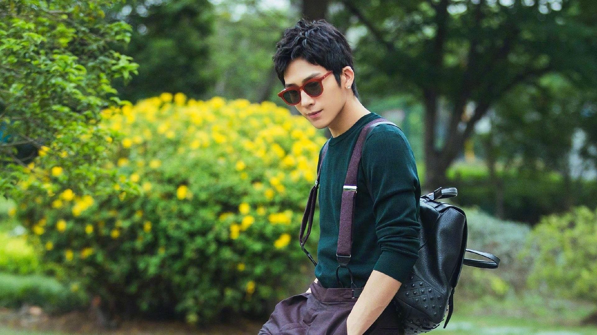 开云sport-双线传奇，当篮球终场哨响，F1赛道战火燃起