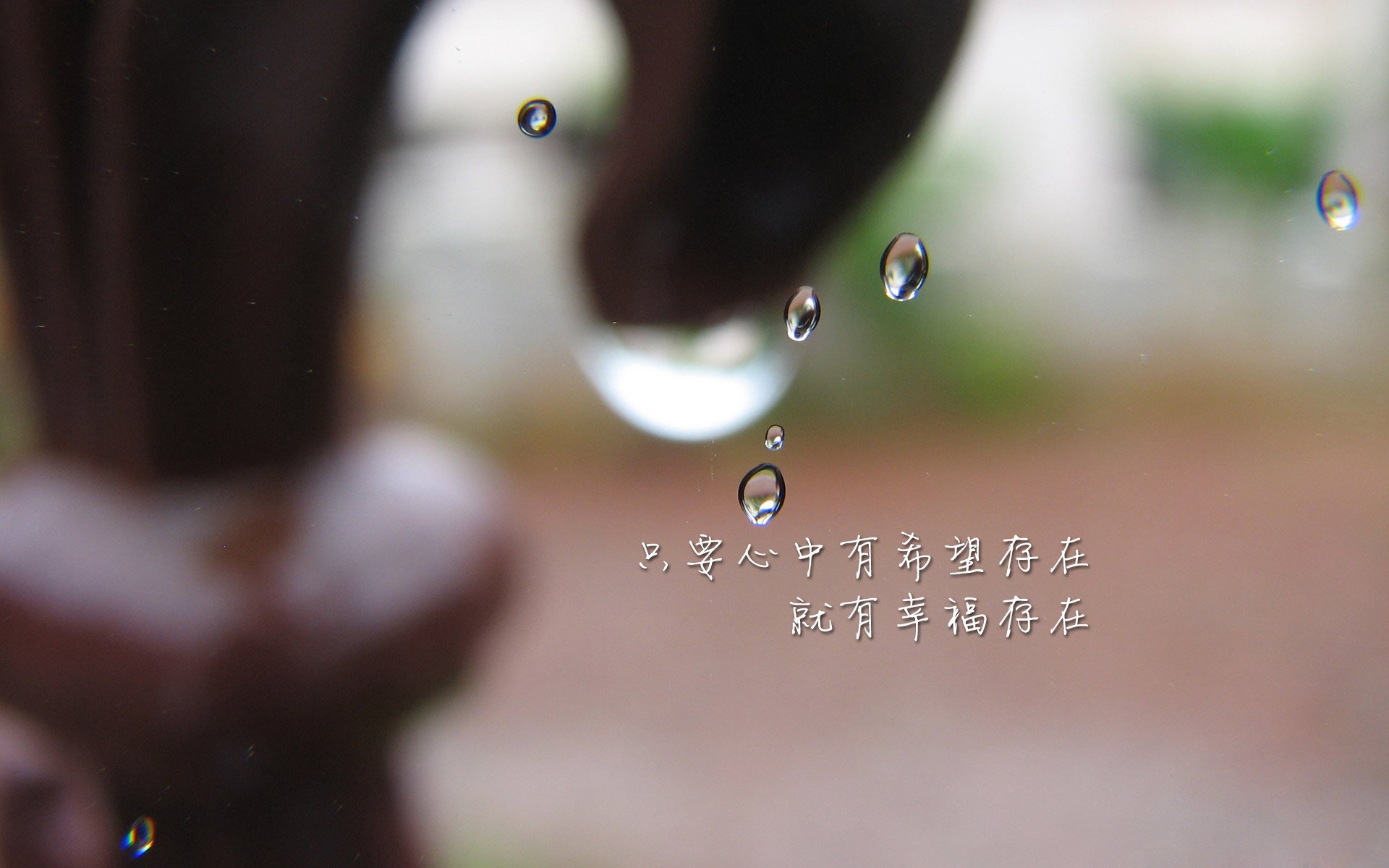 巴雷拉铁腕统治，塞尔维亚如何用一场窒息式压制，把加纳推向悬崖